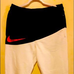 Men Nike jogging pants
